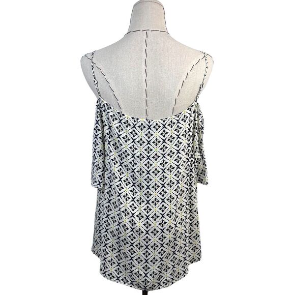 Signature Studio Geometric Multi Cold Shoulder Pullover Spaghetti Strap Blouse - Picture 5 of 7